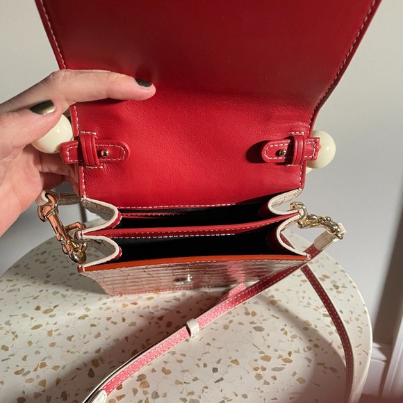 Cafune Bellows Crossbody Bag - Picture 7 of 10